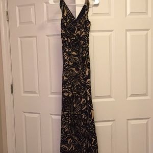 GAP Dresses - Gap Maternity Banana Leaf Print Dress Size 2 GAP Dresses - Gap Maternity Banana Leaf Print Dress Size 2